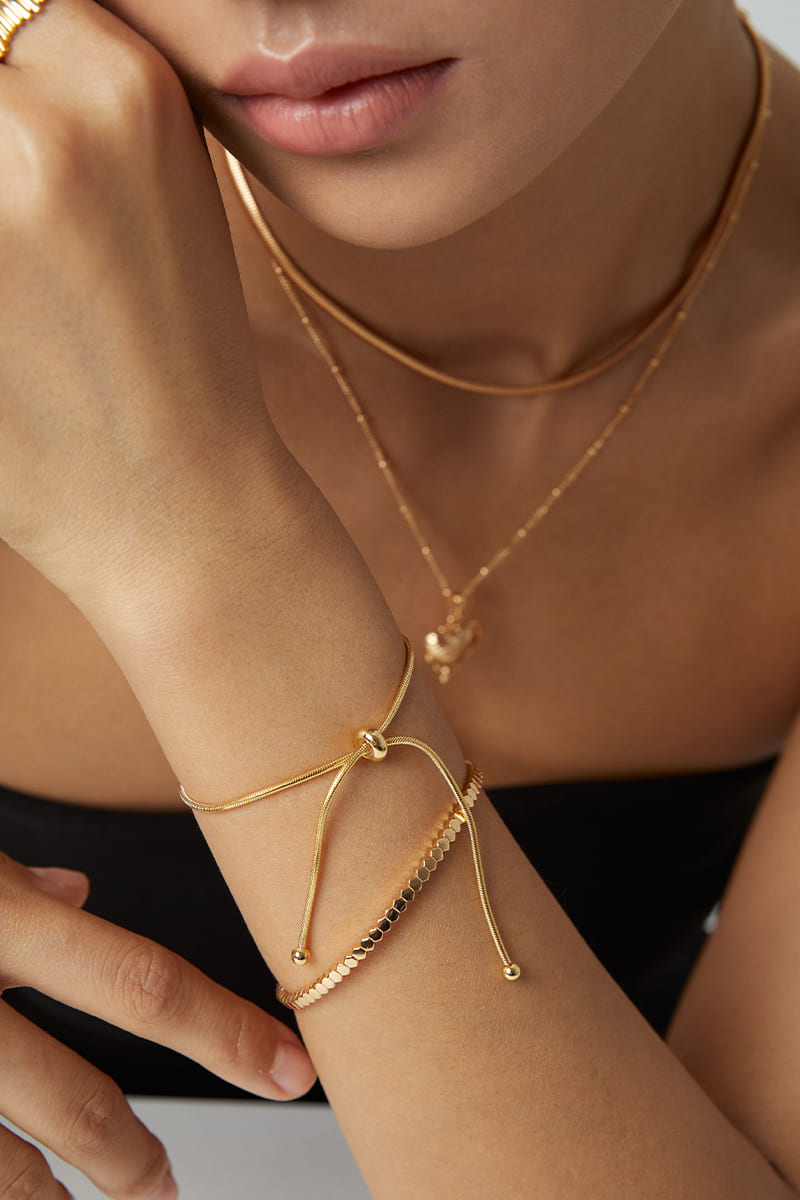 Adjustable-Bracelet-Detail-1
