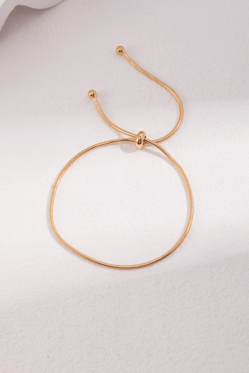 Adjustable-Bracelet-Detail-2