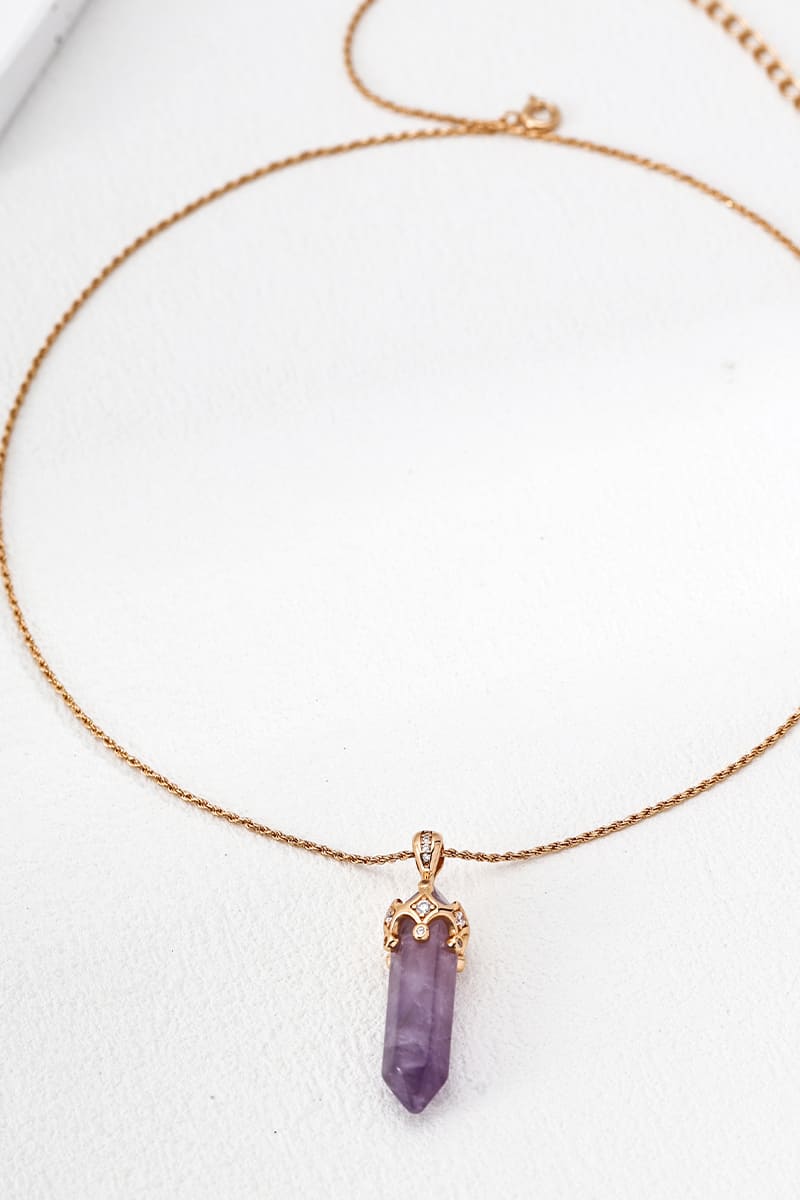 Amethys-Pendant-Necklace-Detail-3