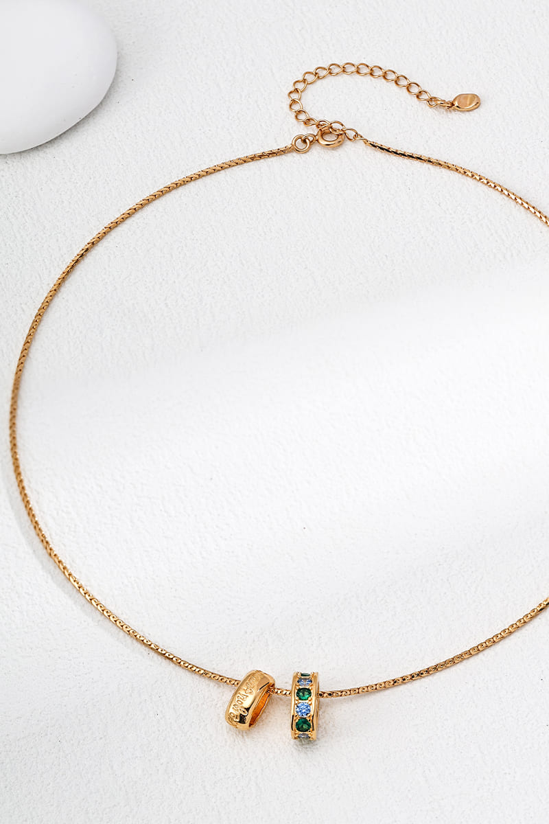 Double-Ring-Necklace-Detail-1