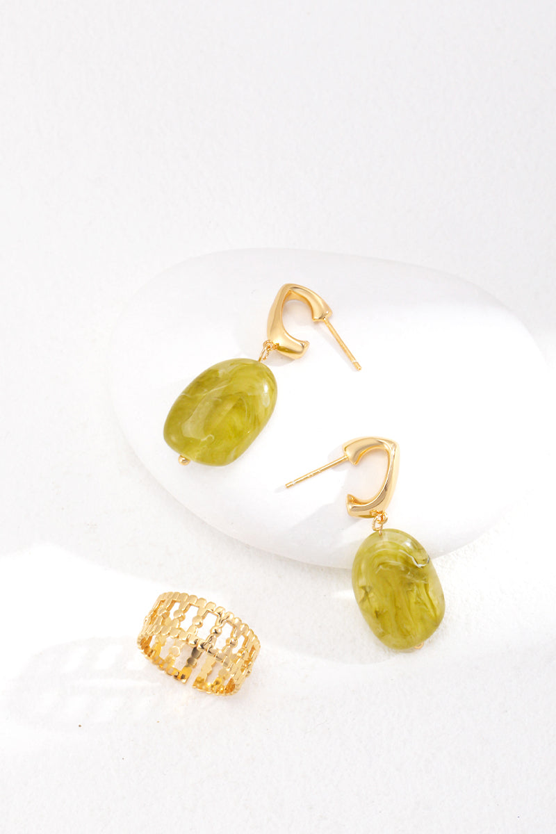 Drop-Earrings-Detail-4