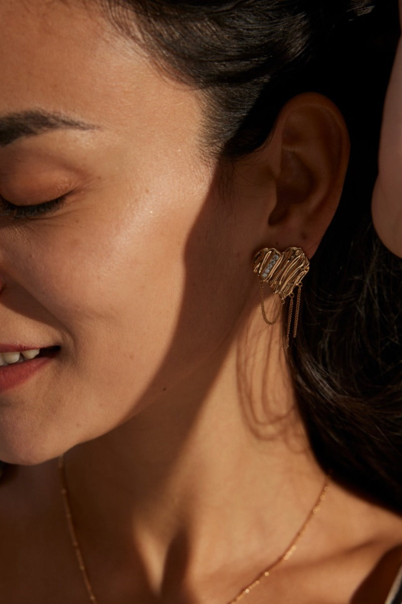 Elegant-Earrings-Wearing-Effect-3
