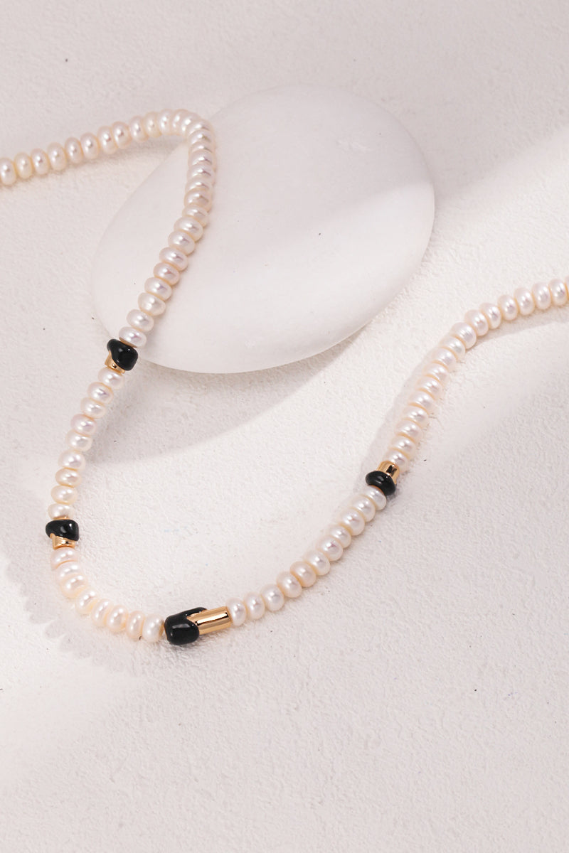 Enamel-Necklace-Detail-3