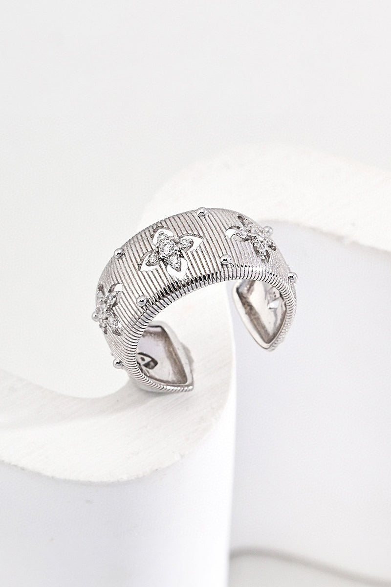 Minimalist-Ring-Detail-4
