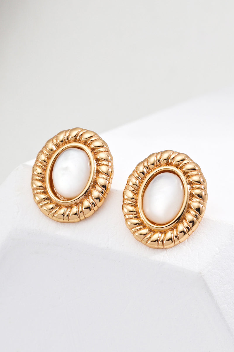 Minimalist-Stud-Earrings-Detail-1