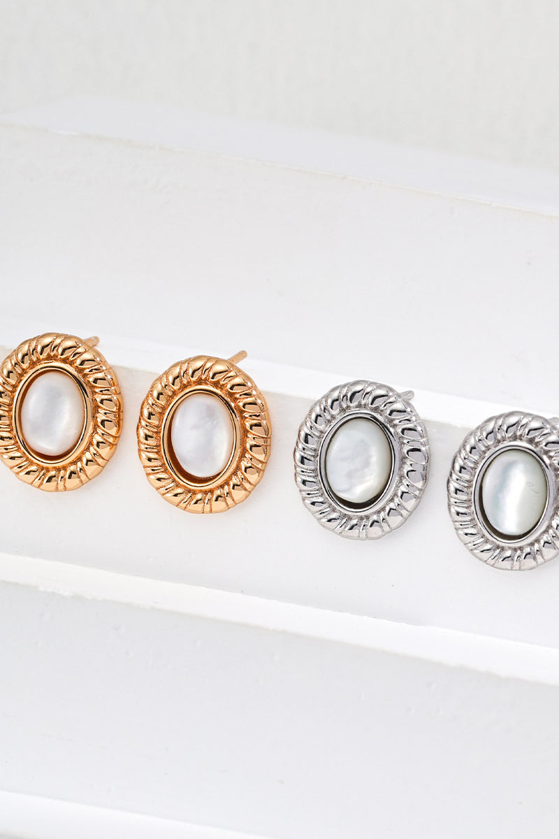 Minimalist-Stud-Earrings-Detail-3