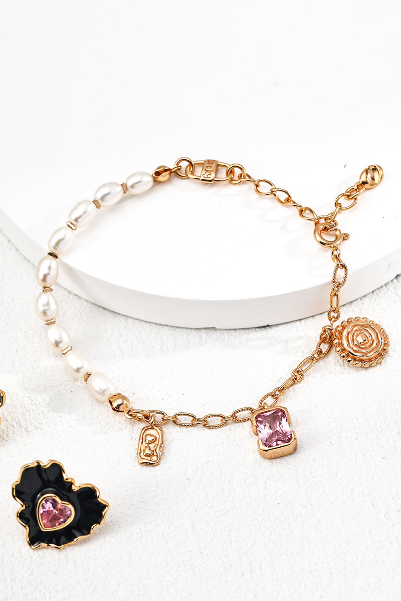 Pendant-Bracelet-Details-Display-2