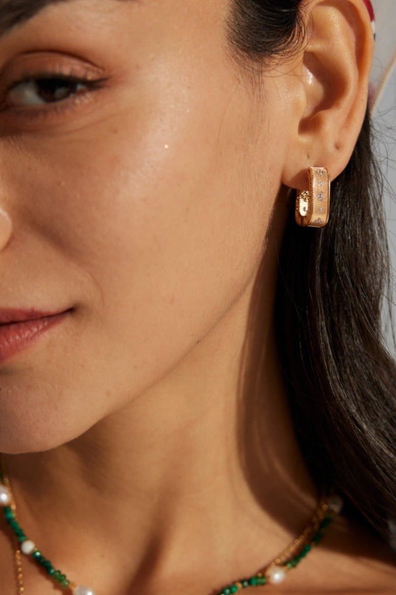 Square-Earrings-Wearing-Effect-2