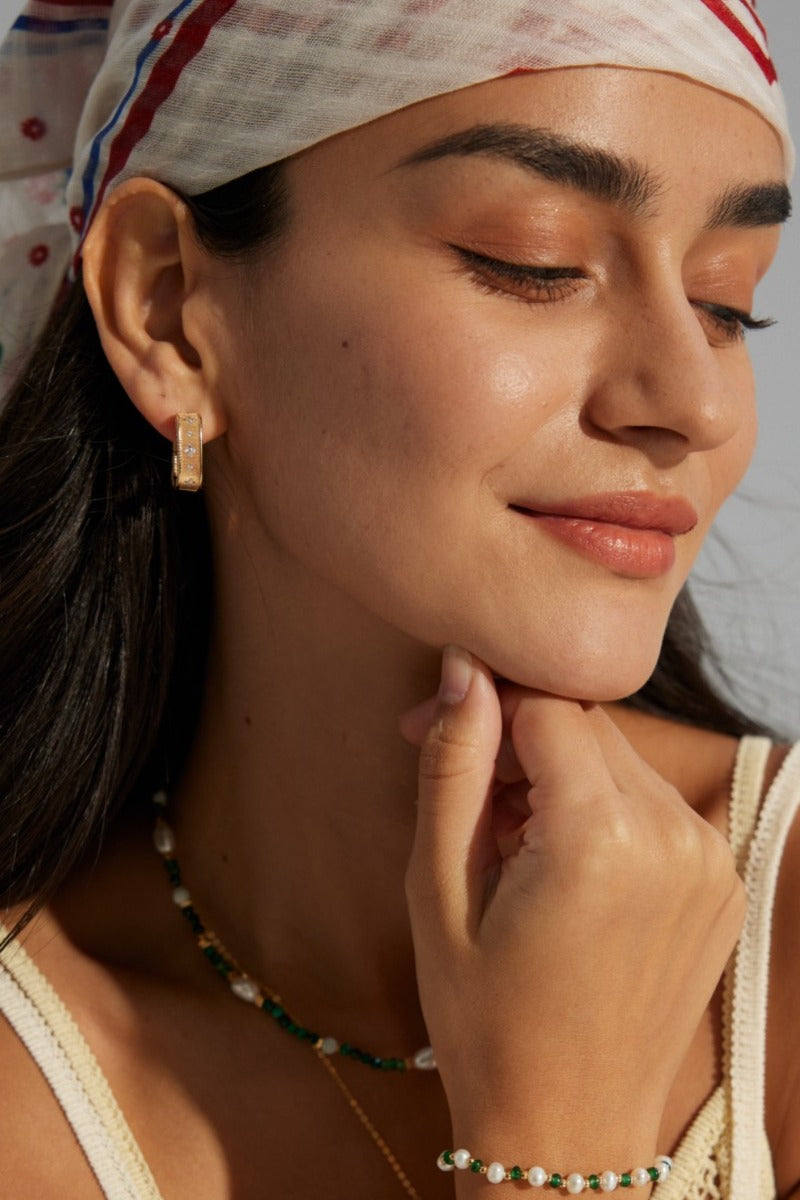 Square-Earrings-With-Zirconia