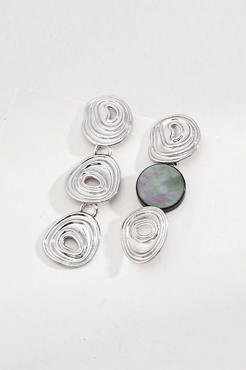 Vintage-Earrings-Details-Display-2