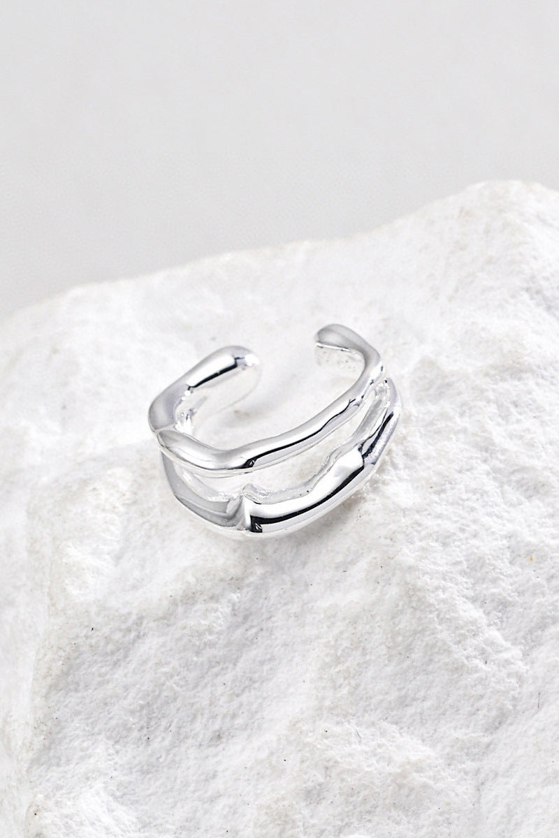 clip-on-earrings-Details-Display-1