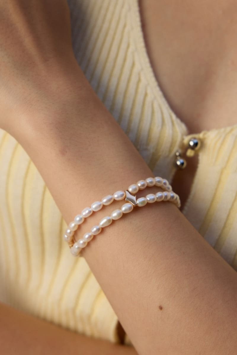 Beaded-Bracelets-For-Women-Wearing-Effect-3