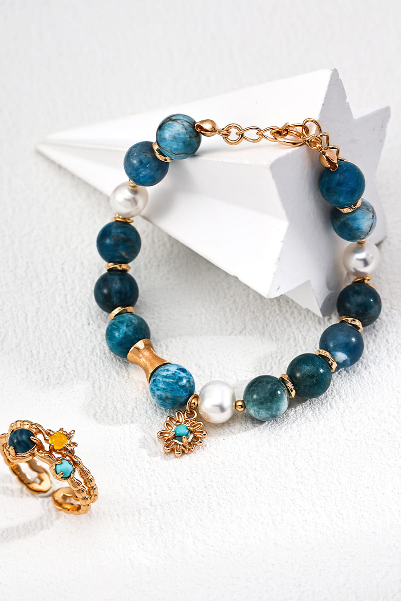 Beaded-Charm-Bracelet-Detail-3
