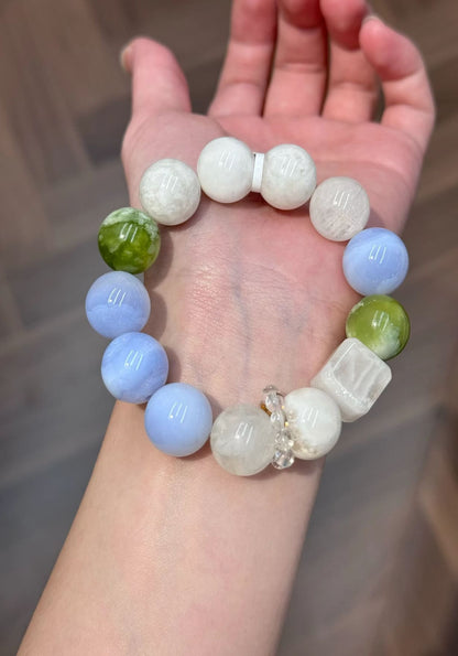 Beaded-Charm-Bracelets-Snowflake-Ghost