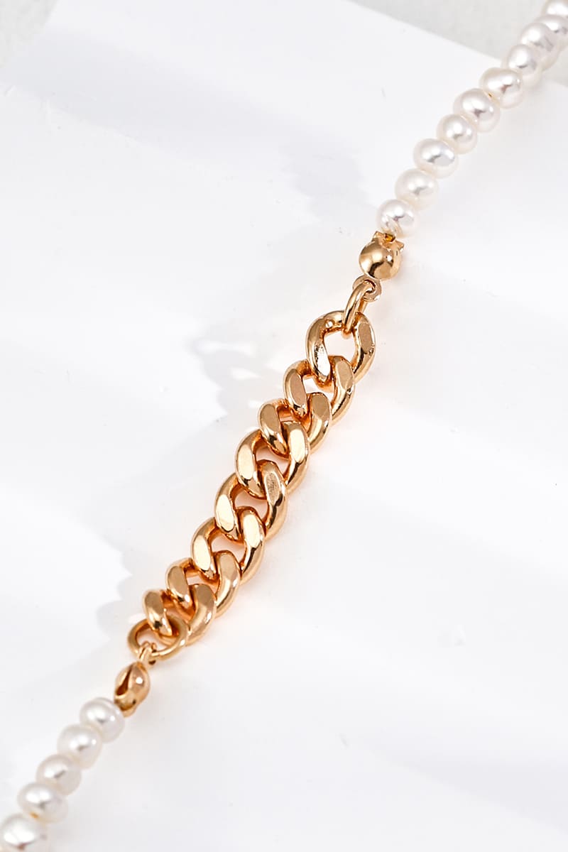 Beaded-Silver-Necklace-Detail-1