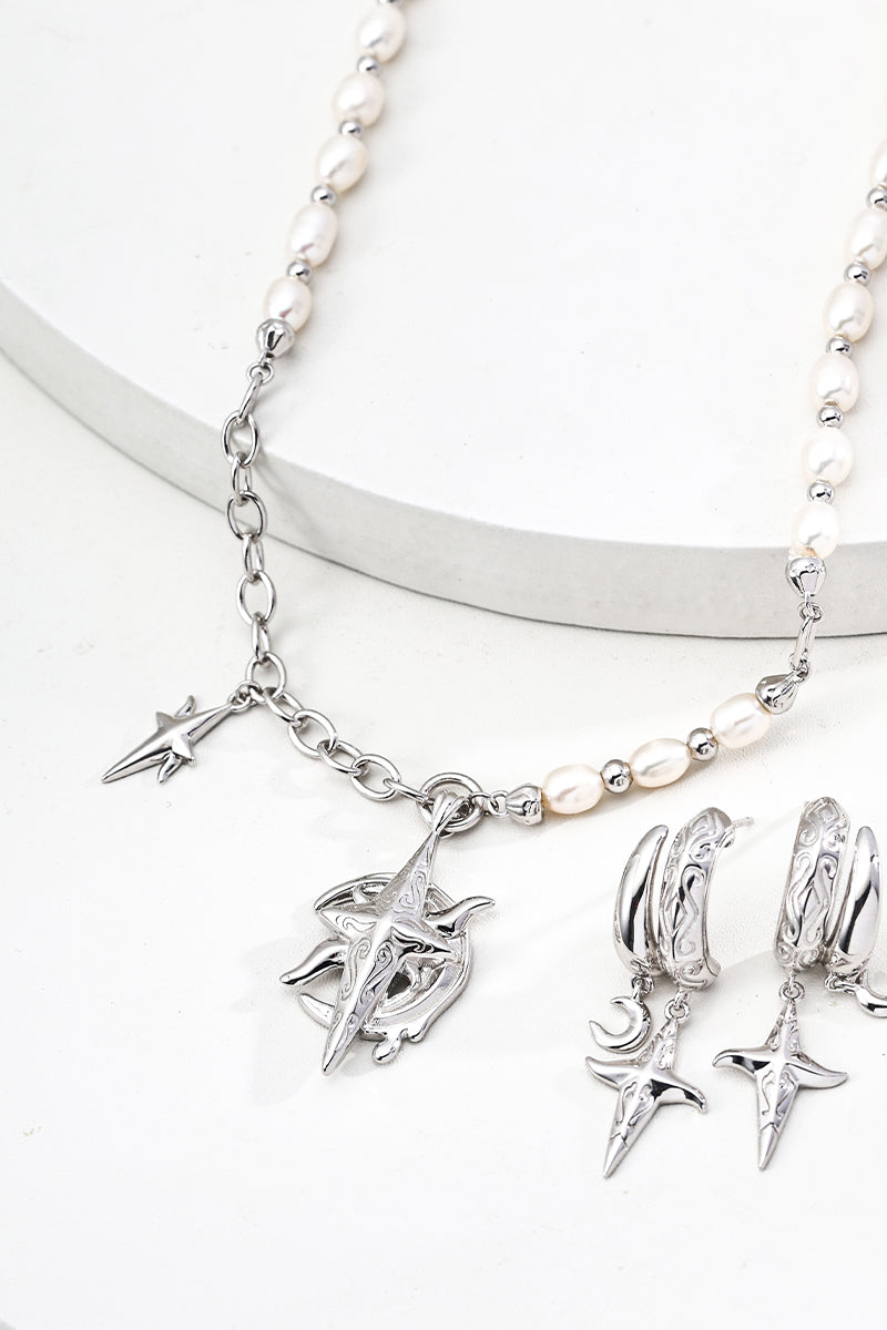 Celestial-Necklace-Detail-2