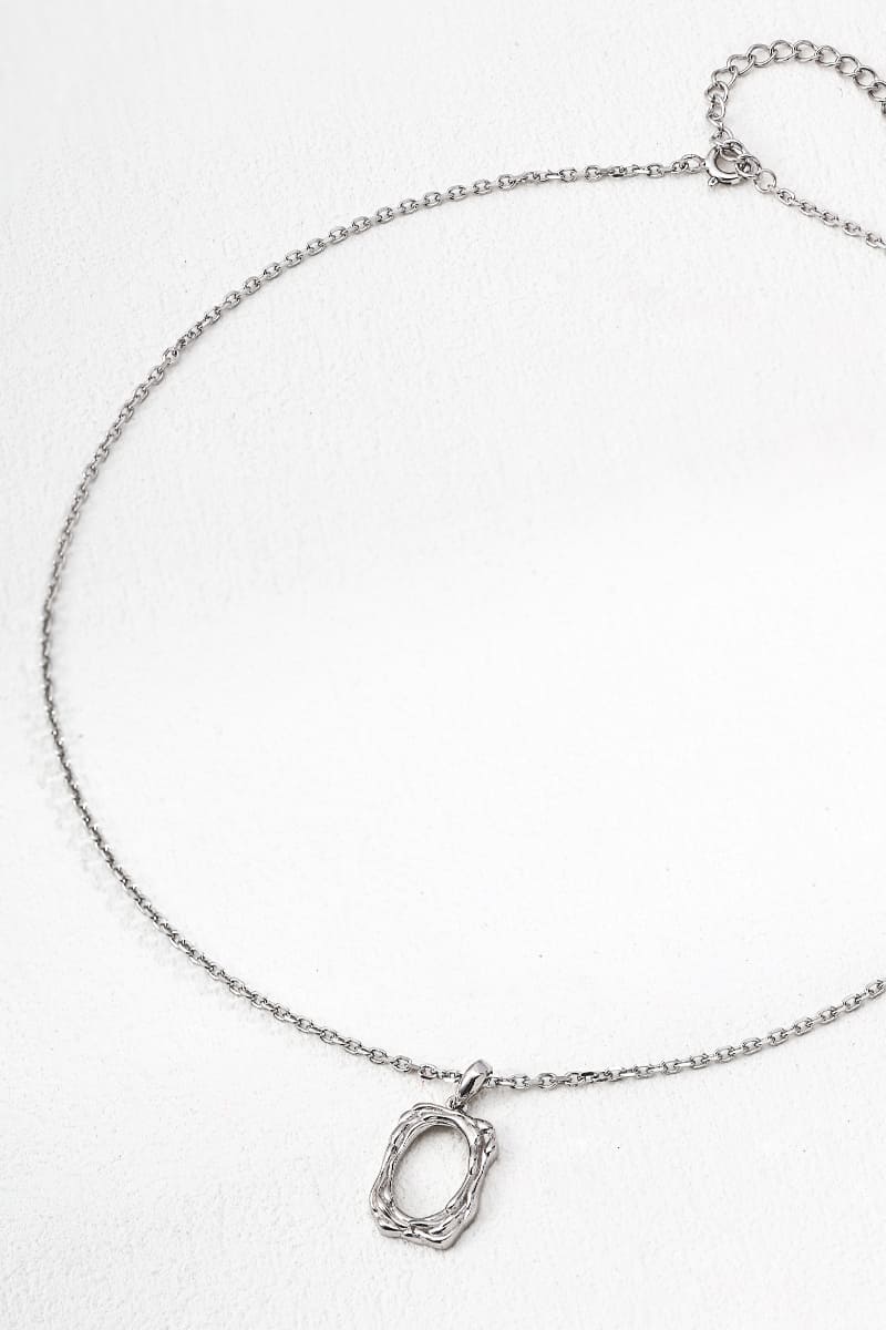 Chain-Necklace-Detail-2