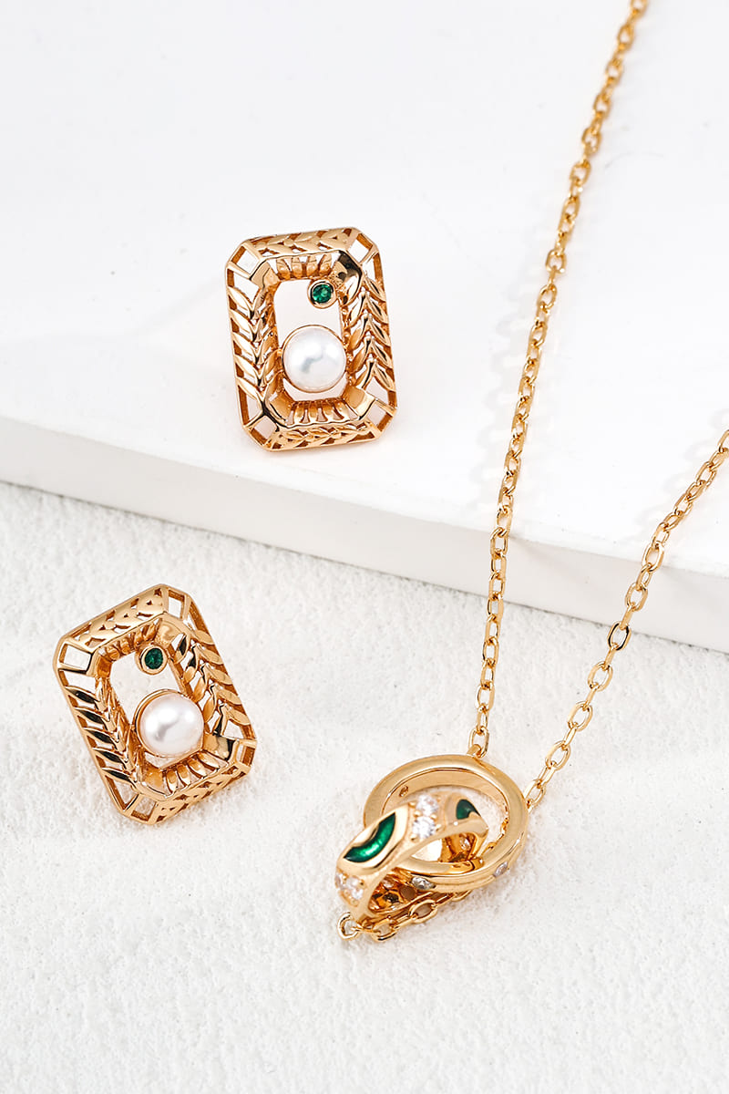 Chain-Necklace-Pendant-details-2