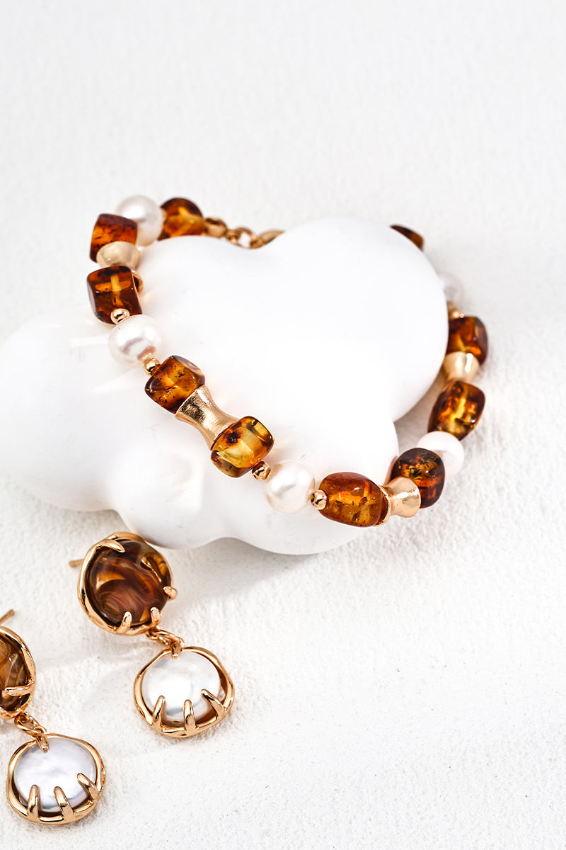 Charm-Bracelet-Detail-3
