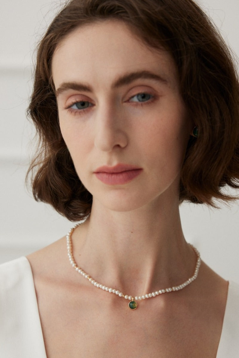 Charm-Necklace-Wearing-Effect-1