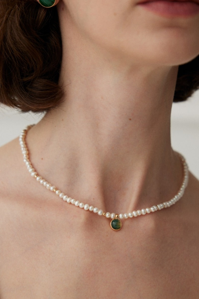 Charm-Necklace-Wearing-Effect-3