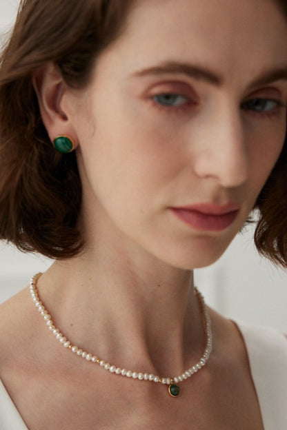 Charm-Necklace-Wearing-Effect-4