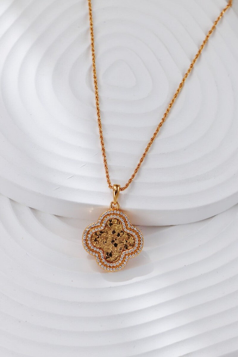 Charm-Necklaces-Gold