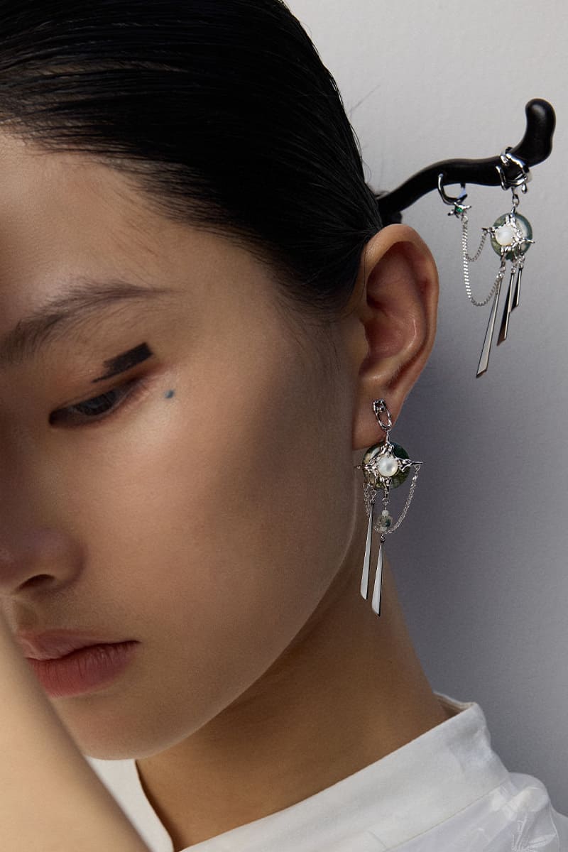 Chinese-Hairpins-Wearing-Effect-1