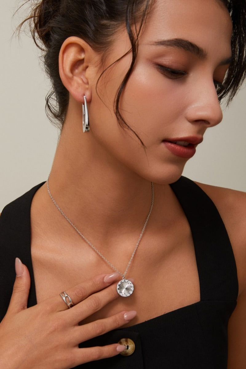 Circle-Necklace-With-Zirconia