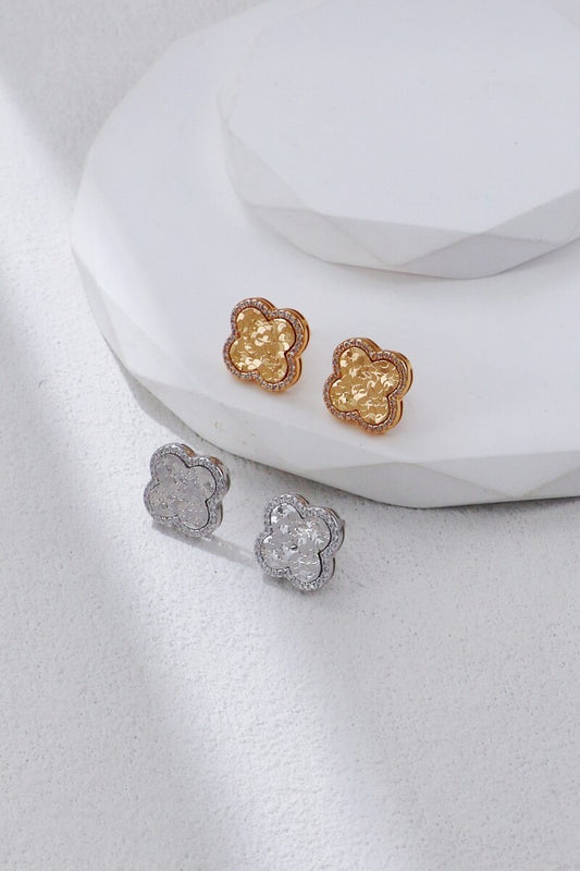 Clover-Earrings-Detail-3