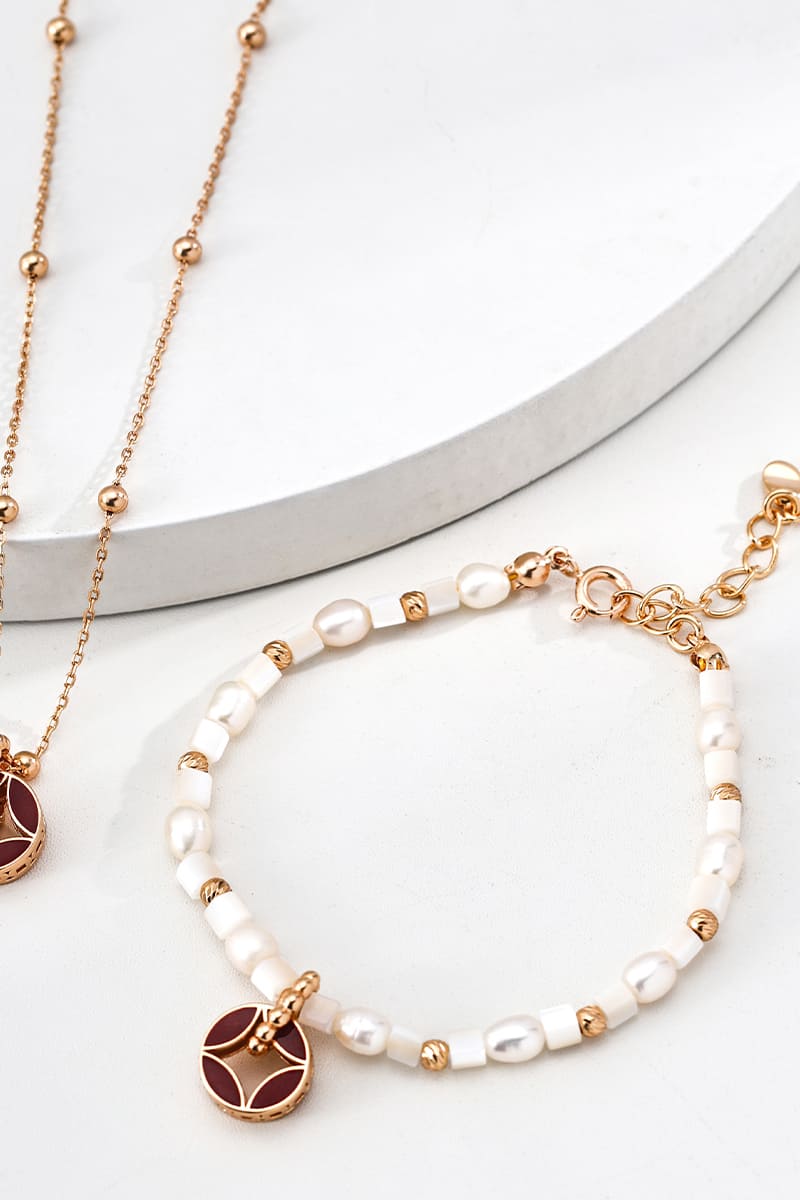 Coin-Bracelet-Detail-2