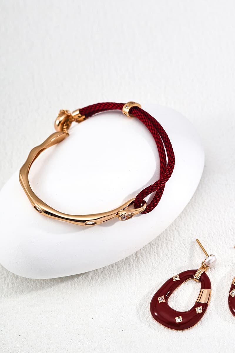 Designer-Bracelet-Detail-3