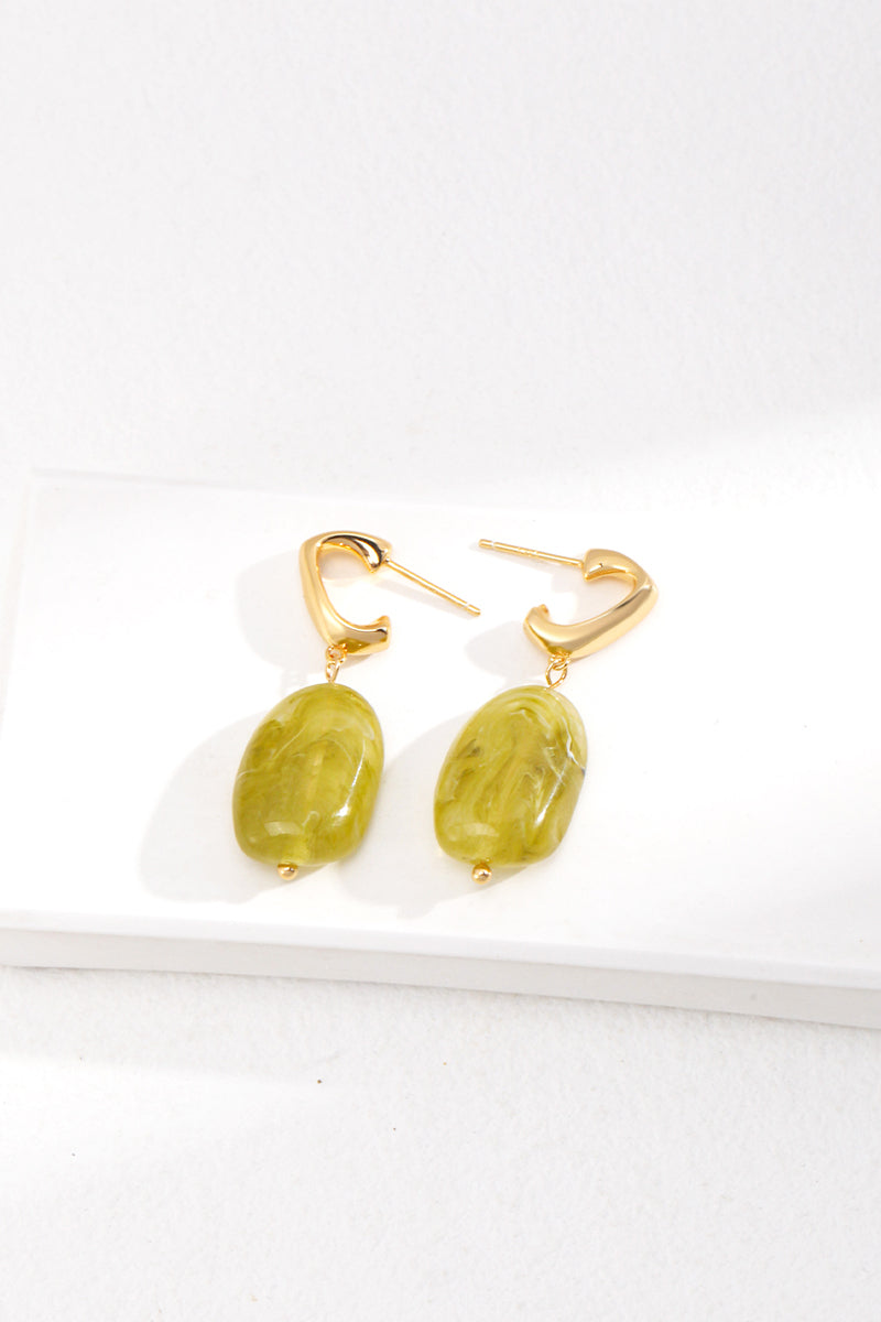 Drop-Earrings-Detail-1