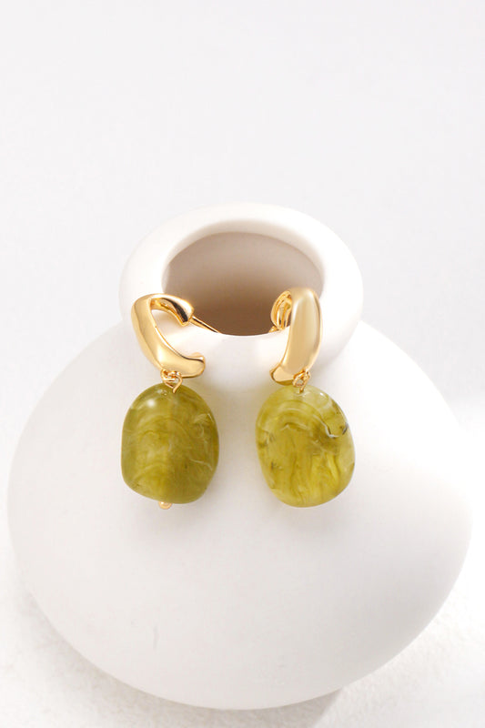 Drop-Earrings-Detail-2