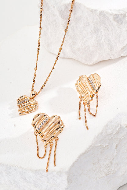 Elegant-Earrings-Detail-4