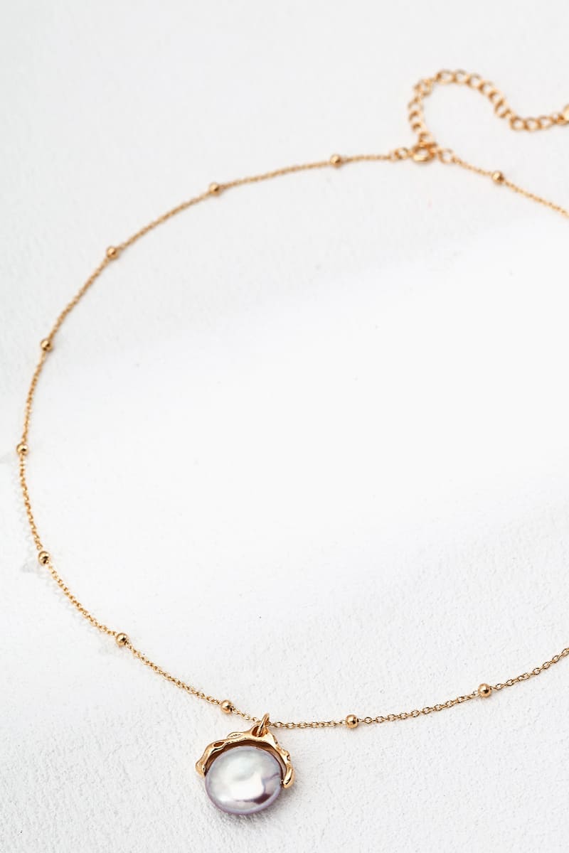 Elegant-Necklace-Detail-1