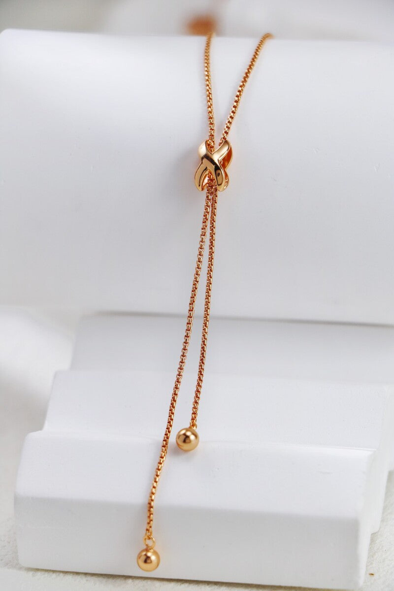 Fashion-Necklace-Detail-3