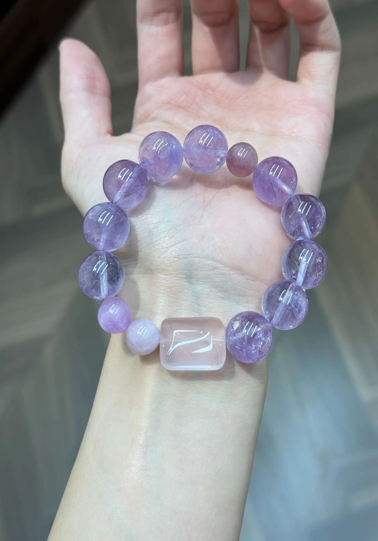Glass-Bead-Bracelet-Detail-2