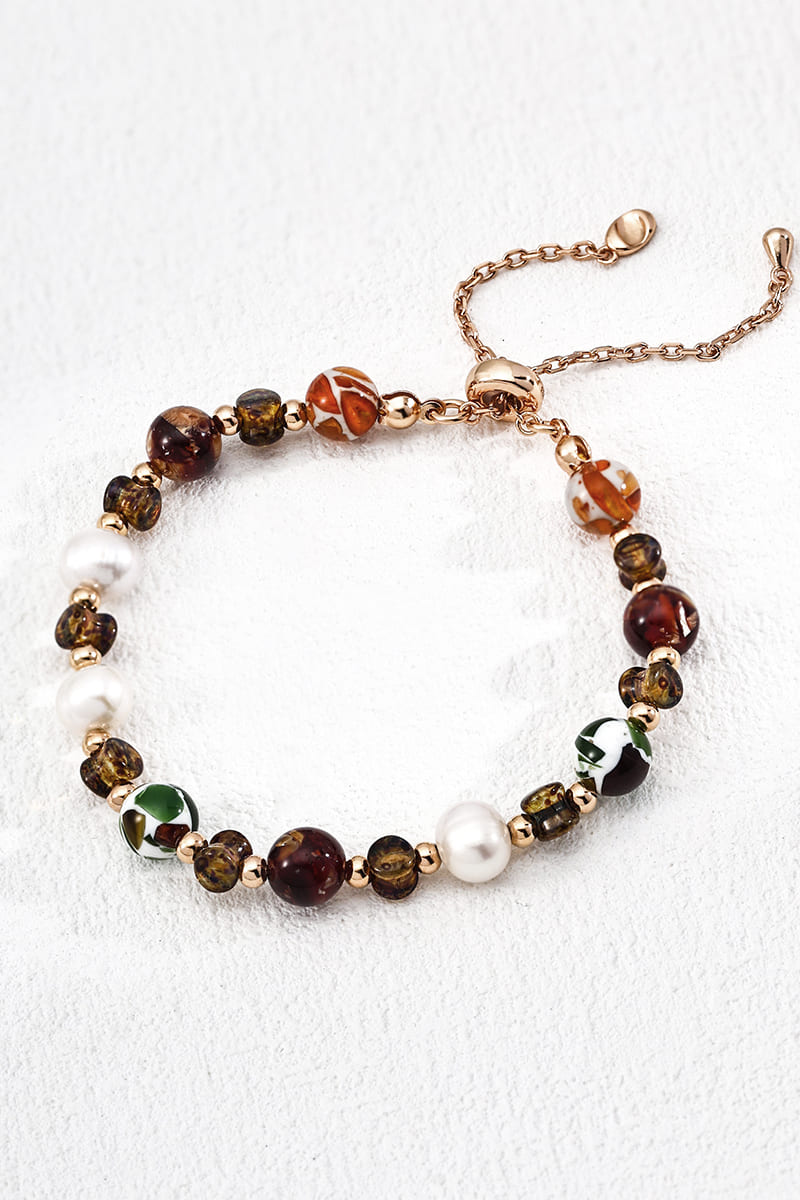 Glass-Bead-Bracelet-Details-Display-1