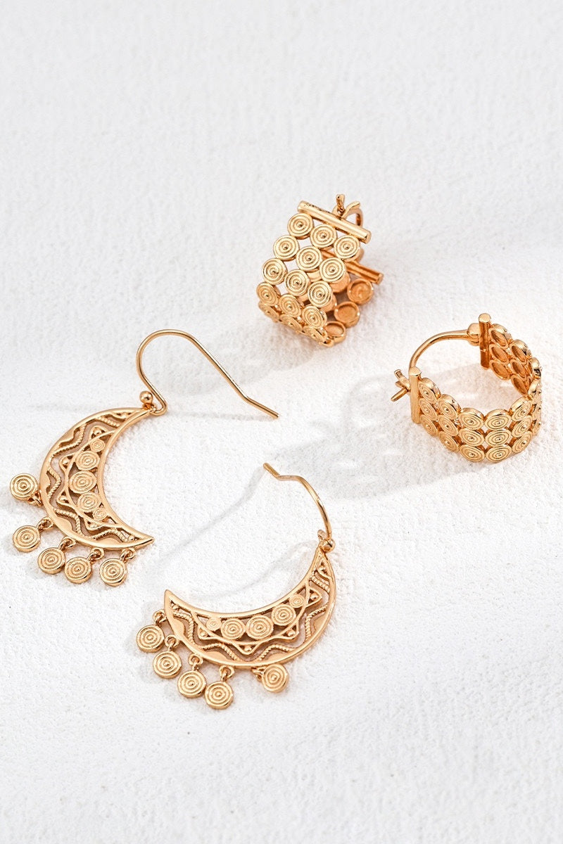 Gold-Earrings-Detail-5