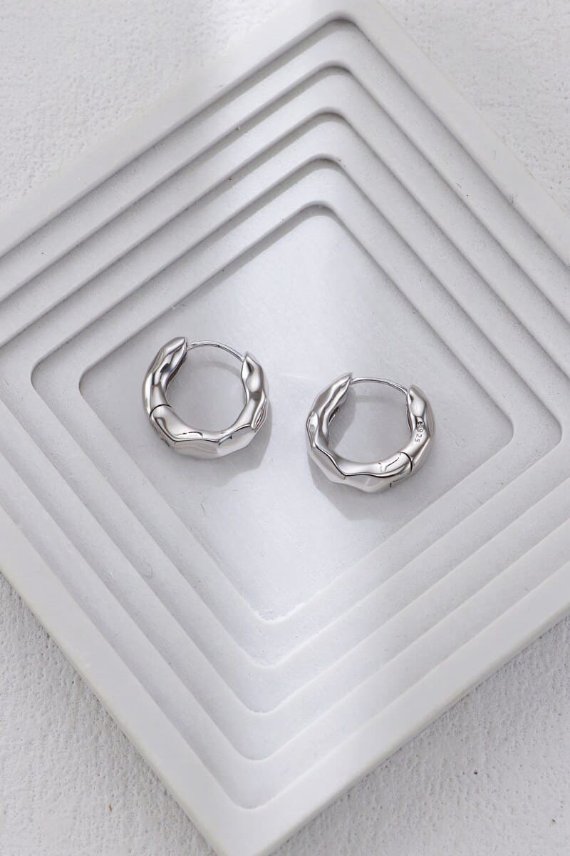Gold-Hoop-Earrings-Detail-2