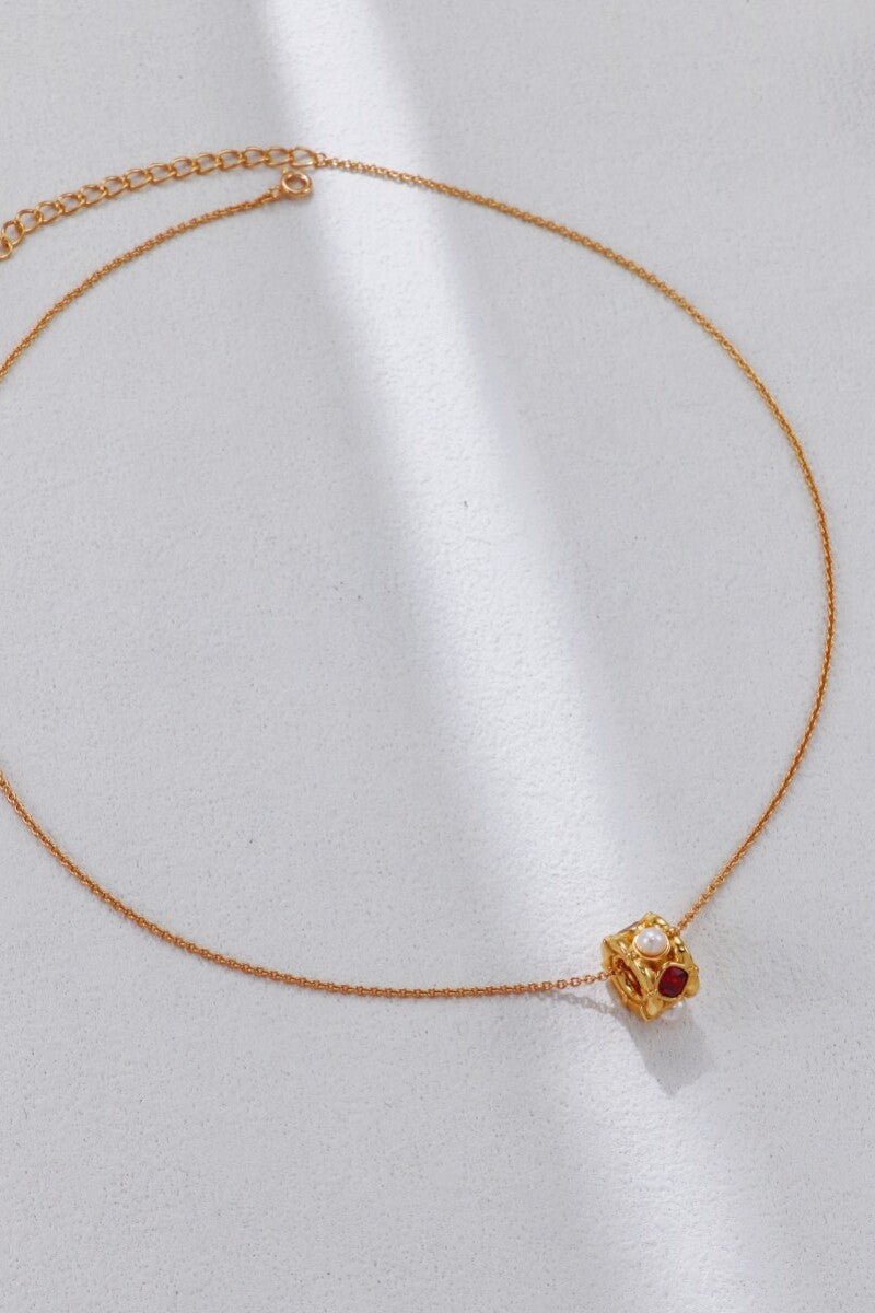 Gold-Pearl-Necklace-Detail-3