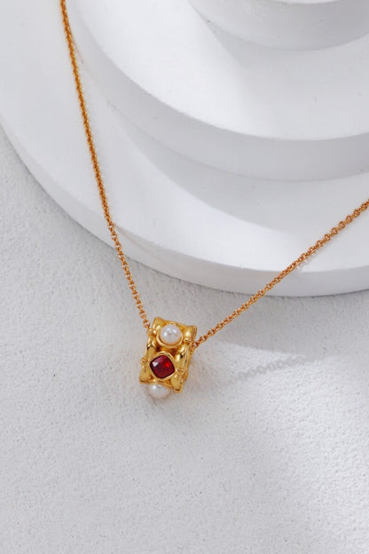 Gold-Pearl-Necklace-Detail-4