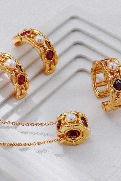 Gold-Pearl-Necklace-Detail-5