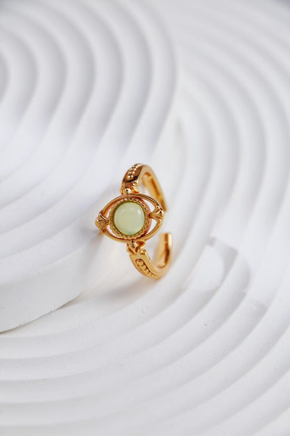 Gold-Ring-Detail-1