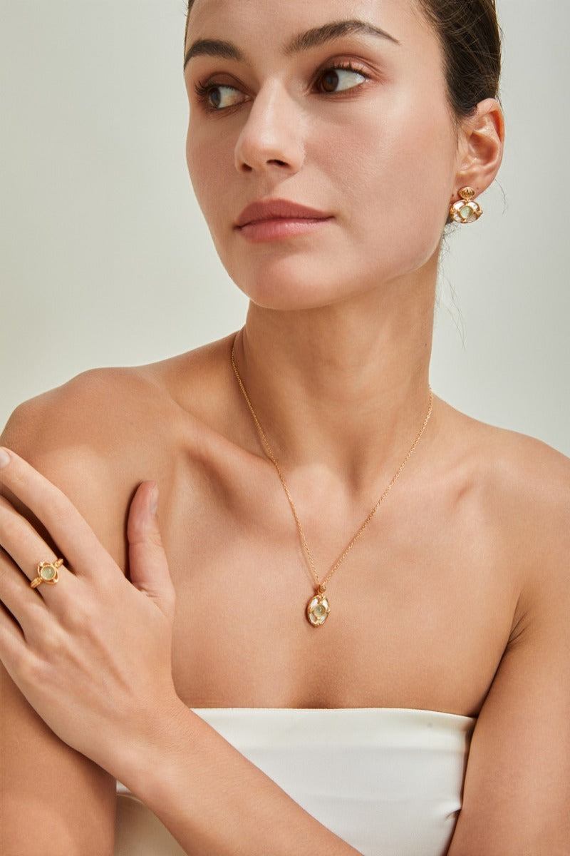 Gold-Ring-Wearing-Effect-1