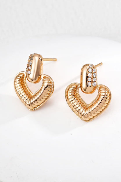 Heart-Earrings-Detail-1