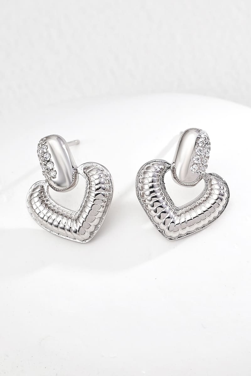 Heart-Earrings-Silver