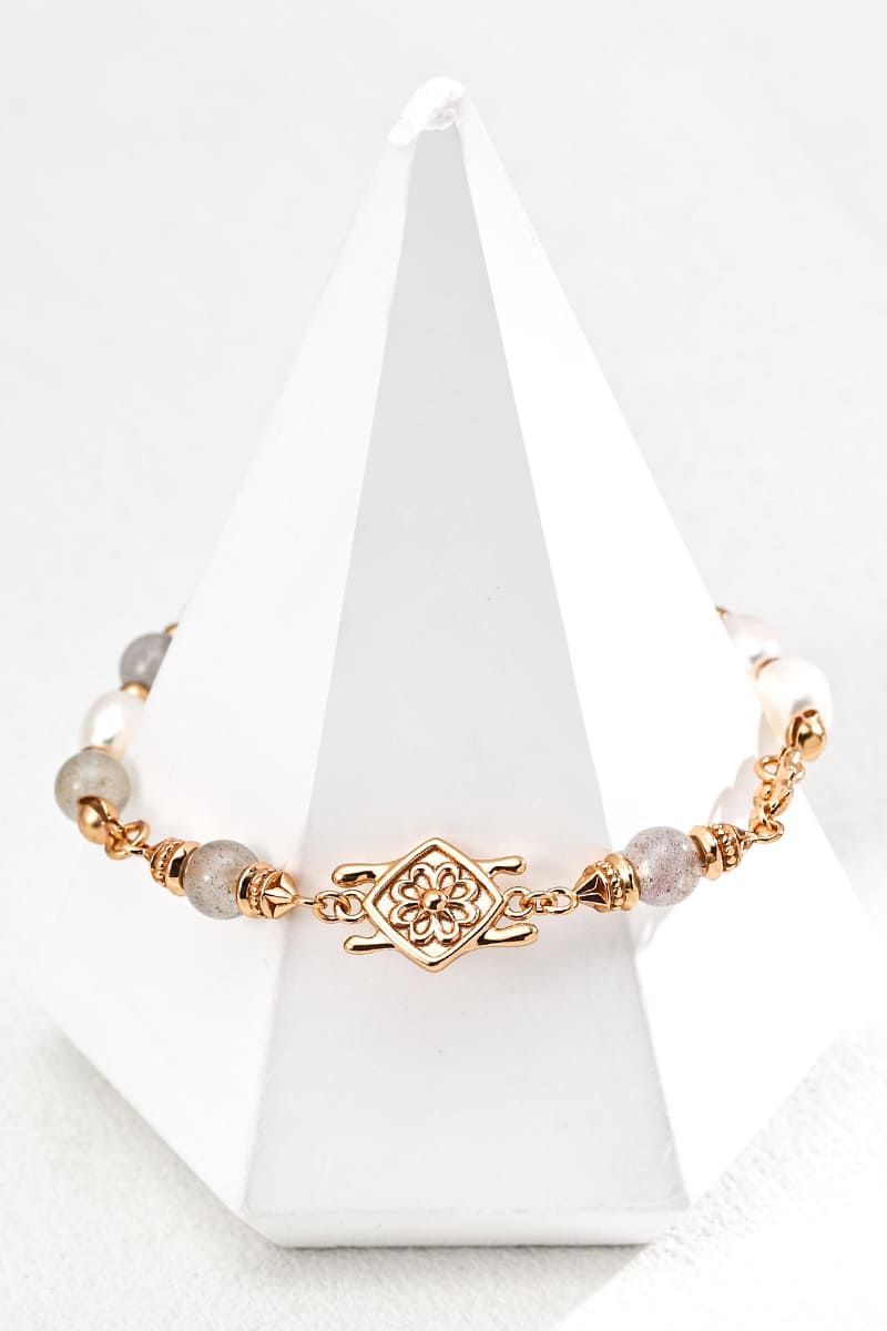 Ladies-Beaded-Bracelets-Detail-3
