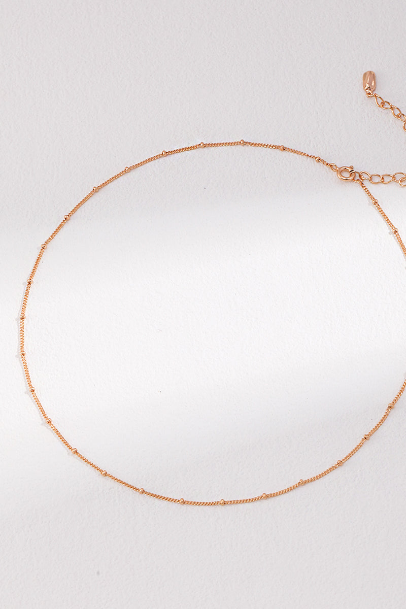 Layering-Necklace-Details-Display-1